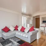 Appartamento Con Terrazzo - Vicino Centro Di Roma
