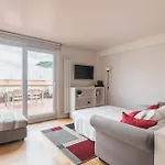 Appartamento Con Terrazzo - Vicino Centro Di Roma